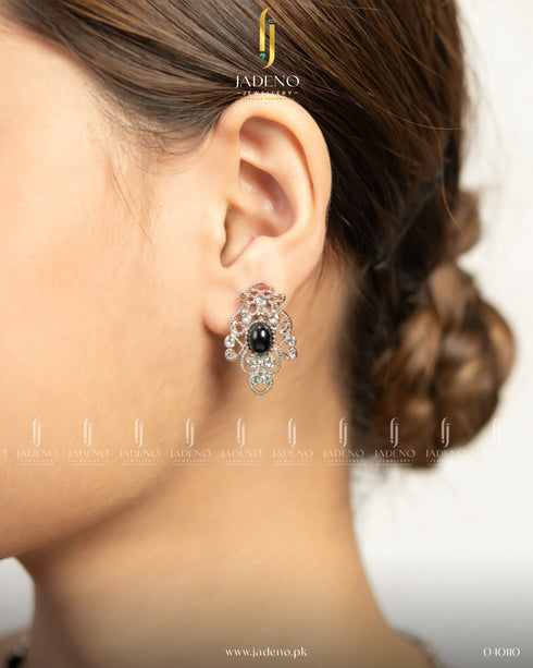 Silver Sworsk Artistic Necklace Set